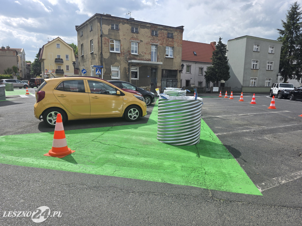 Zmiany na Placu Powstańców w Lesznie