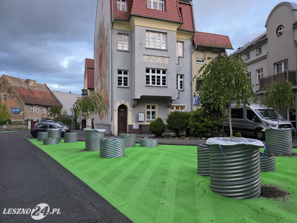 Zmiany na Placu Powstańców w Lesznie