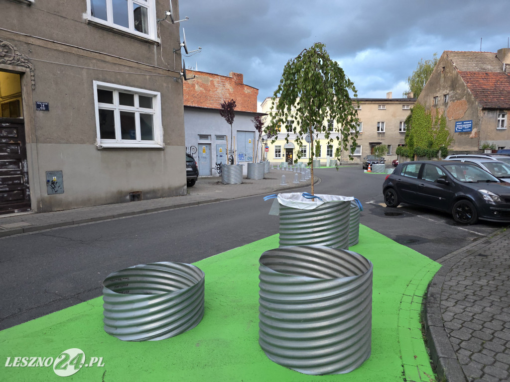 Zmiany na Placu Powstańców w Lesznie