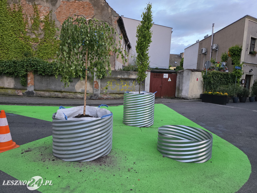 Zmiany na Placu Powstańców w Lesznie