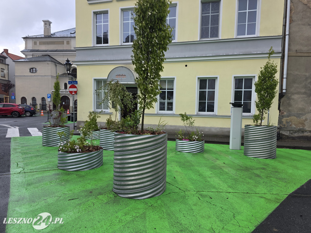 Zmiany na Placu Powstańców w Lesznie