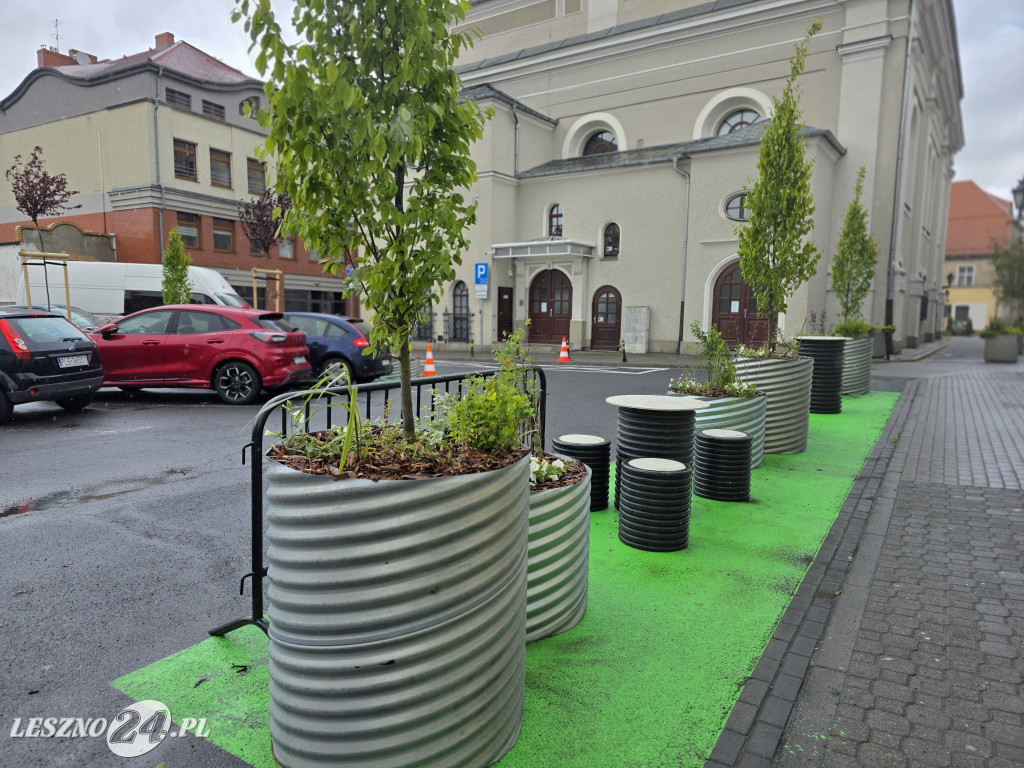 Zmiany na Placu Powstańców w Lesznie