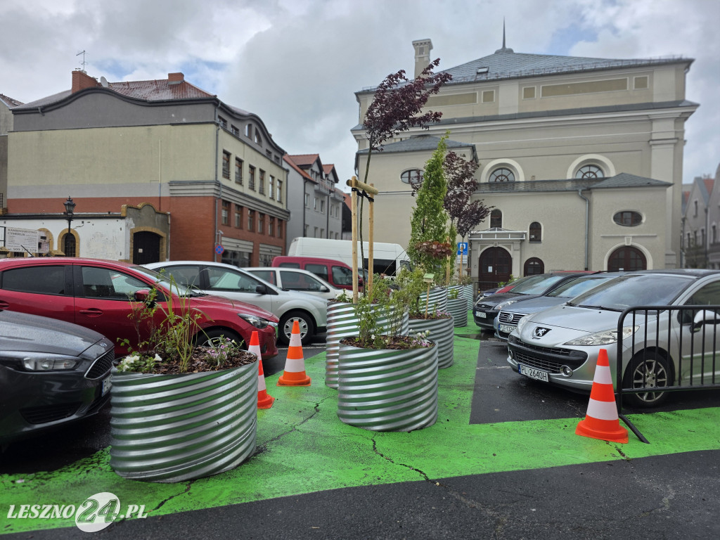 Zmiany na Placu Powstańców w Lesznie