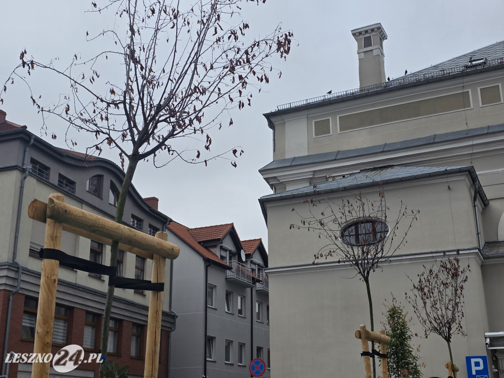 Zmiany na Placu Powstańców w Lesznie