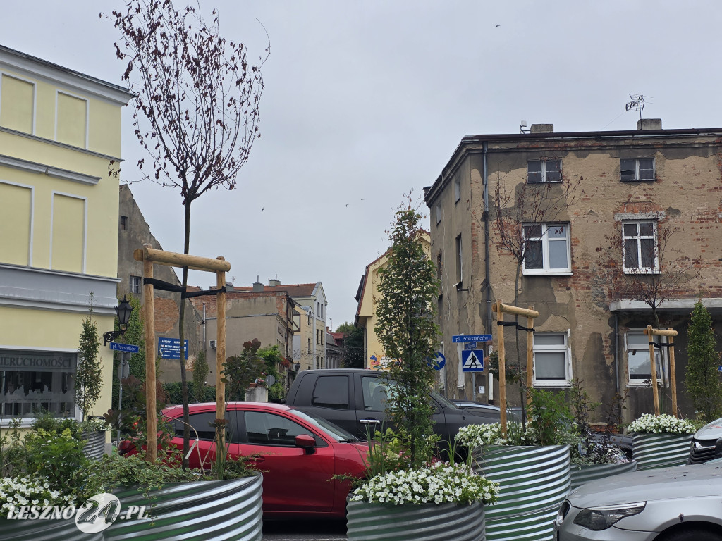 Zmiany na Placu Powstańców w Lesznie