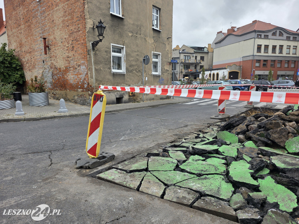 Zmiany na Placu Powstańców w Lesznie