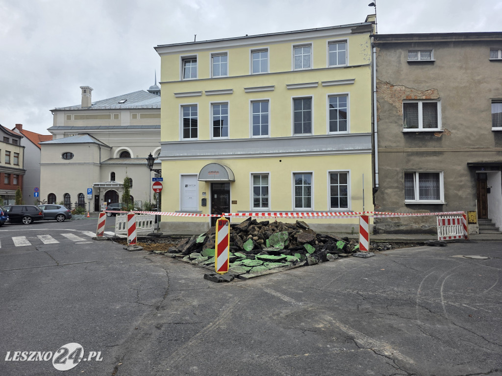 Zmiany na Placu Powstańców w Lesznie