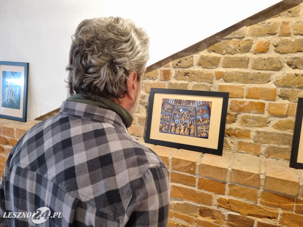 Między Niebem a Ziemią Zbyszka Bartkowiaka