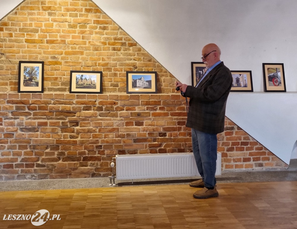 Między Niebem a Ziemią Zbyszka Bartkowiaka