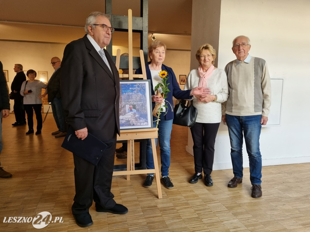 Między Niebem a Ziemią Zbyszka Bartkowiaka