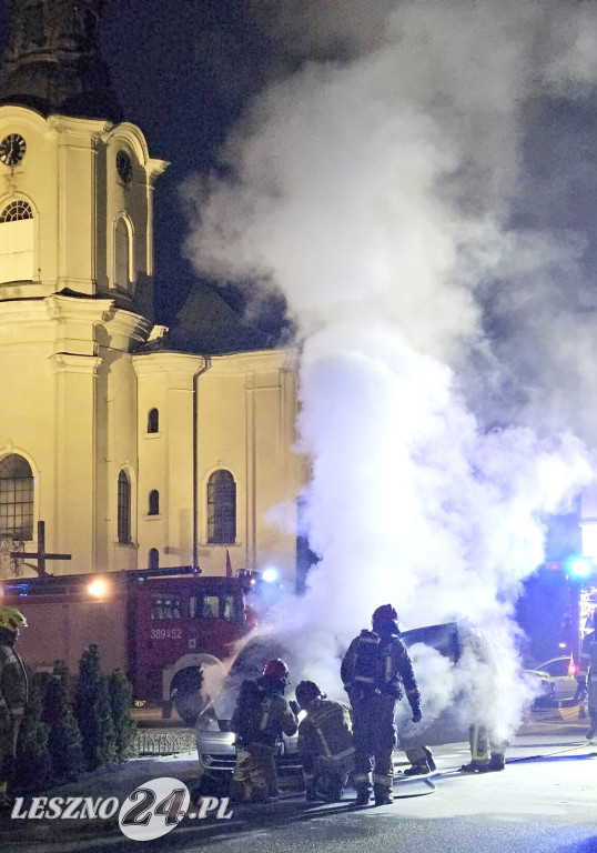 W Rydzynie doszczętnie spalił się samochód