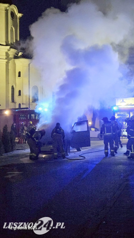 W Rydzynie doszczętnie spalił się samochód