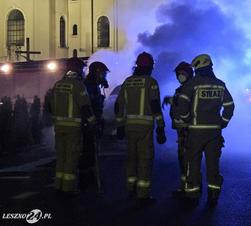 W Rydzynie doszczętnie spalił się samochód