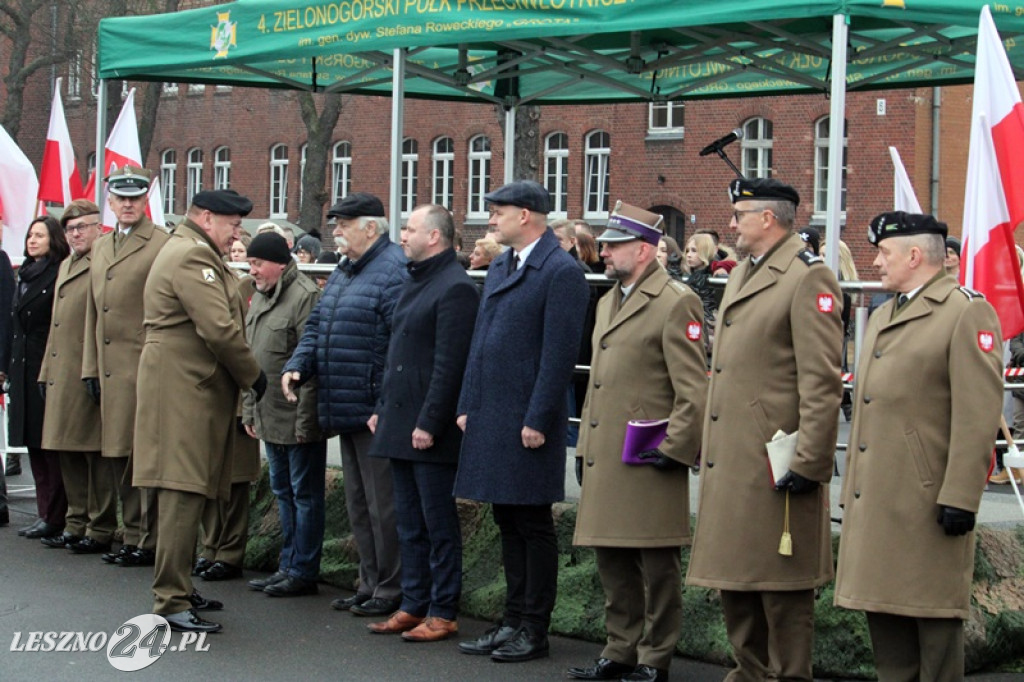 Przysięga żołnierzy dobrowolnej służby w Lesznie