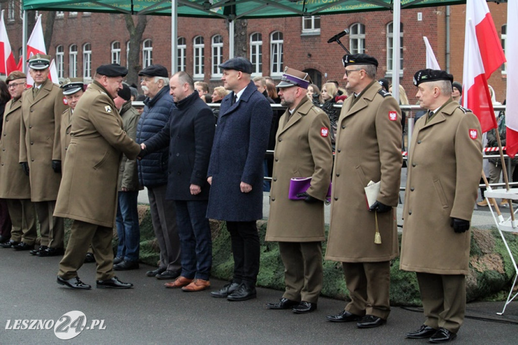 Przysięga żołnierzy dobrowolnej służby w Lesznie