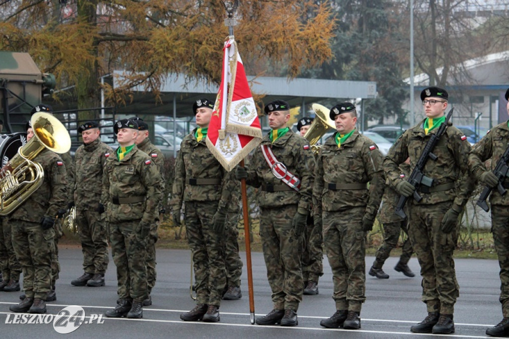 Przysięga żołnierzy dobrowolnej służby w Lesznie
