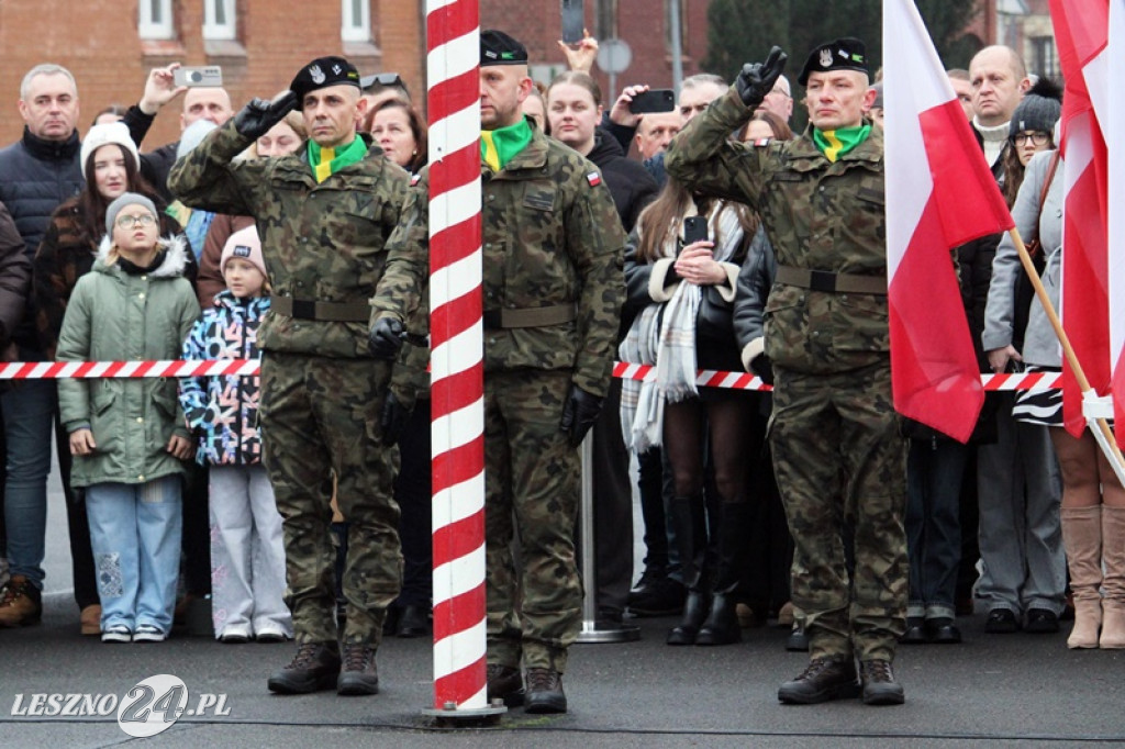 Przysięga żołnierzy dobrowolnej służby w Lesznie