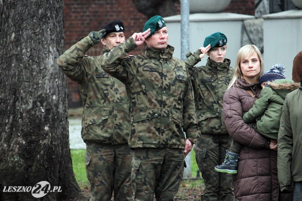 Przysięga żołnierzy dobrowolnej służby w Lesznie
