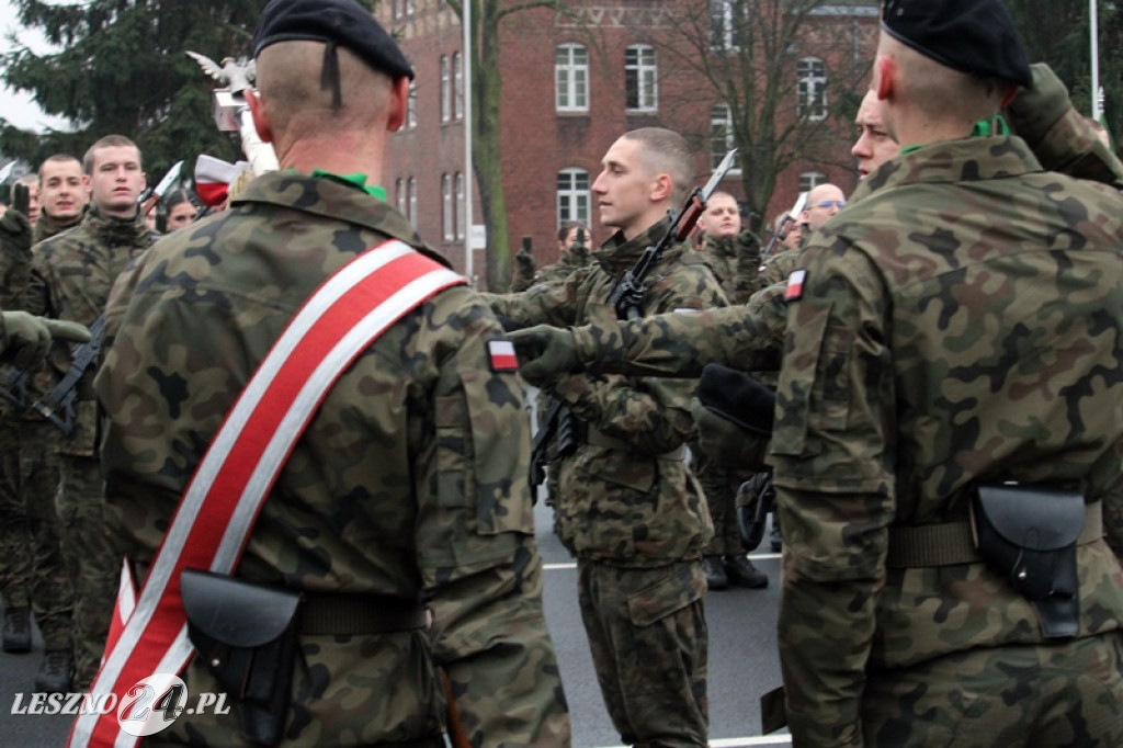 Przysięga żołnierzy dobrowolnej służby w Lesznie