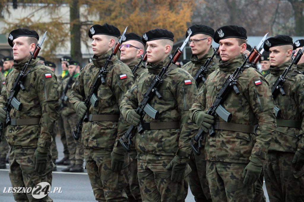 Przysięga żołnierzy dobrowolnej służby w Lesznie