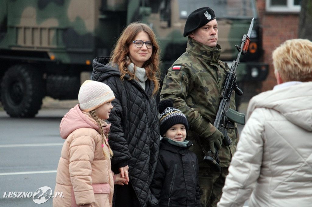 Przysięga żołnierzy dobrowolnej służby w Lesznie