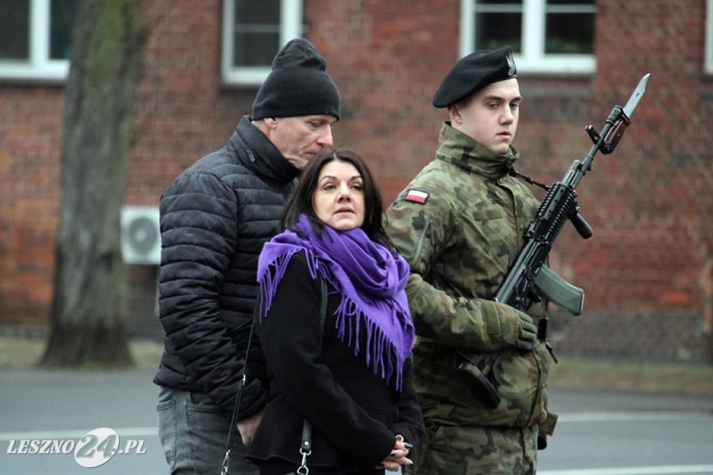 Przysięga żołnierzy dobrowolnej służby w Lesznie