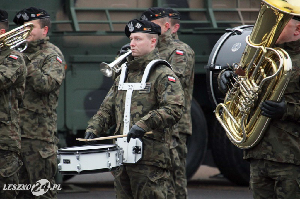 Przysięga żołnierzy dobrowolnej służby w Lesznie