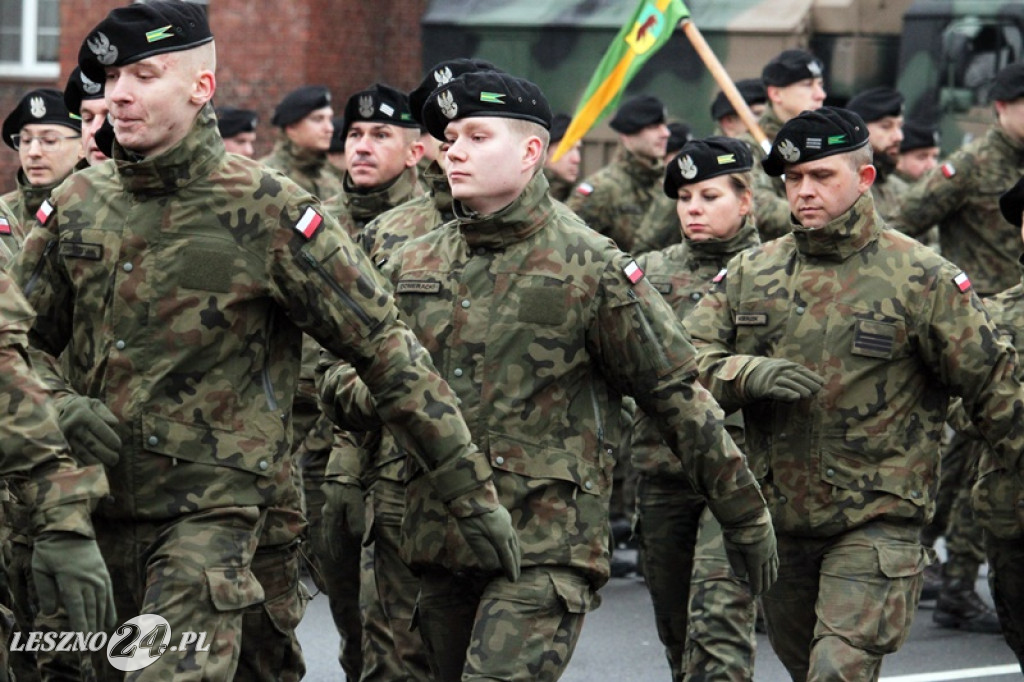 Przysięga żołnierzy dobrowolnej służby w Lesznie
