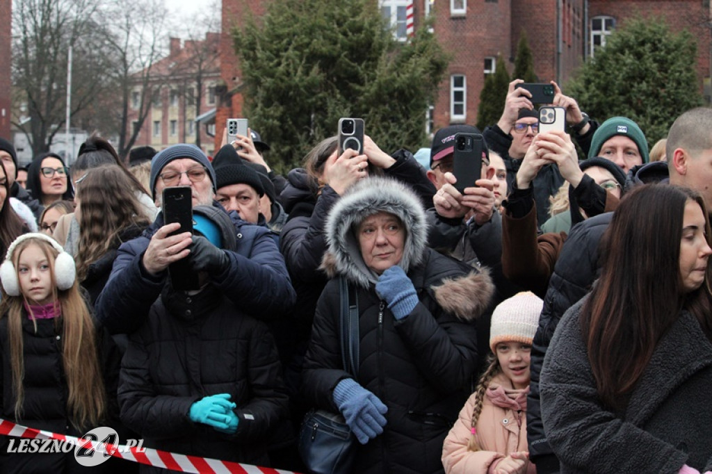 Przysięga żołnierzy dobrowolnej służby w Lesznie
