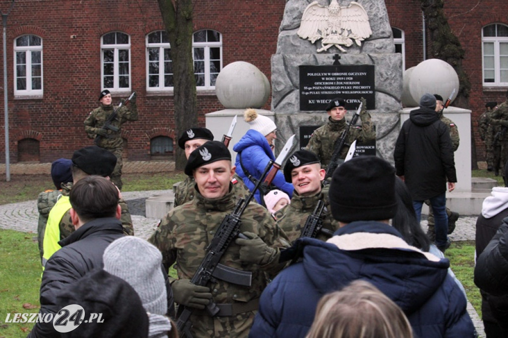 Przysięga żołnierzy dobrowolnej służby w Lesznie