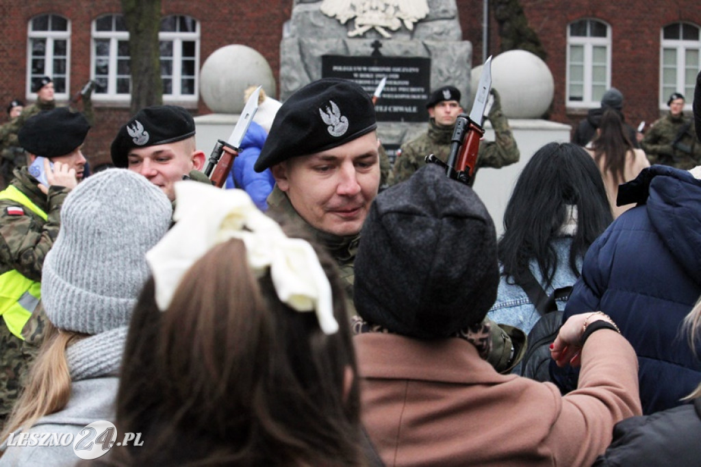 Przysięga żołnierzy dobrowolnej służby w Lesznie