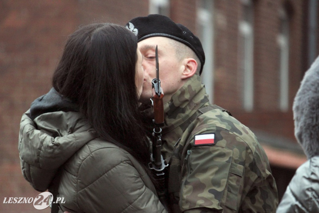 Przysięga żołnierzy dobrowolnej służby w Lesznie