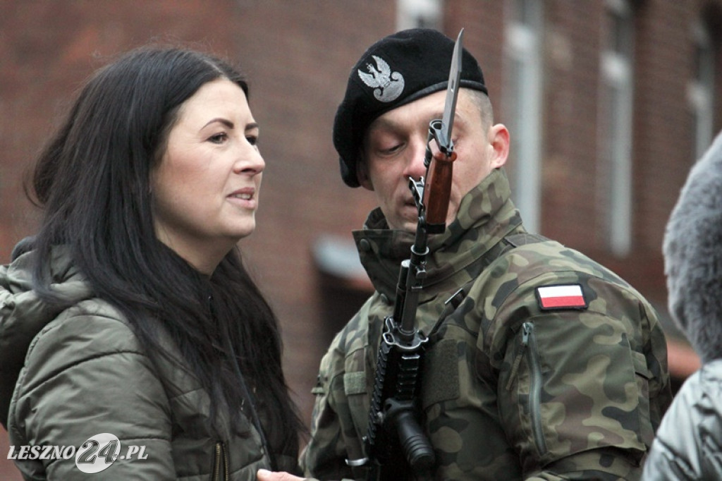 Przysięga żołnierzy dobrowolnej służby w Lesznie