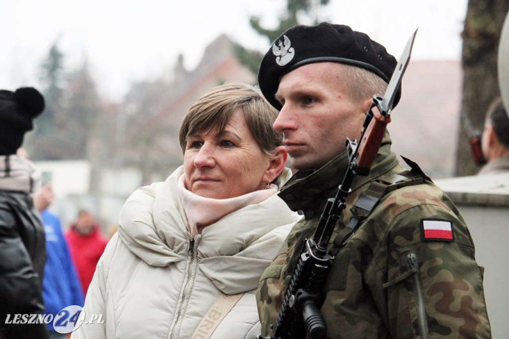 Przysięga żołnierzy dobrowolnej służby w Lesznie