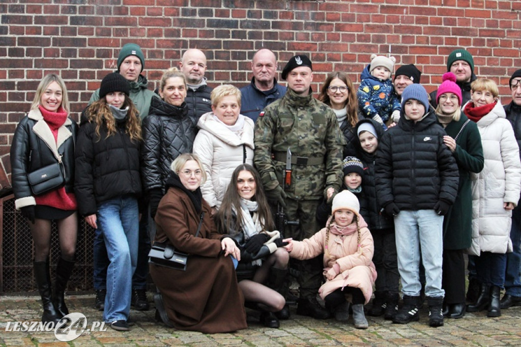 Przysięga żołnierzy dobrowolnej służby w Lesznie