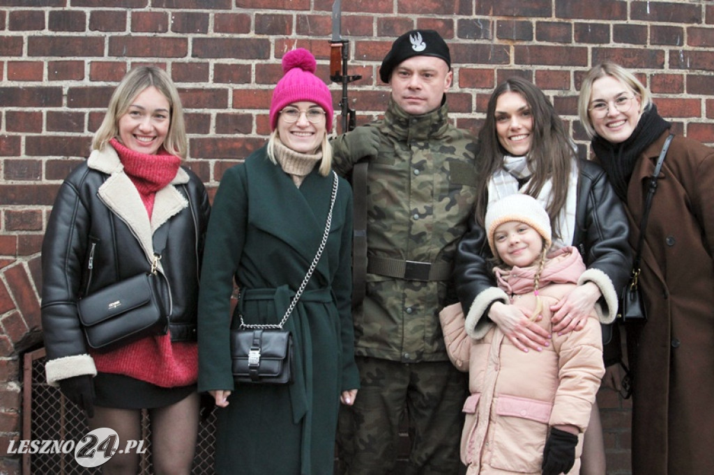 Przysięga żołnierzy dobrowolnej służby w Lesznie