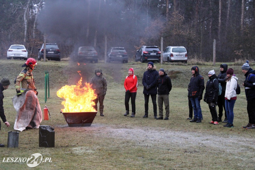 Żołnierze szkolili cywilów na strzelnicy w Wyciążkowie