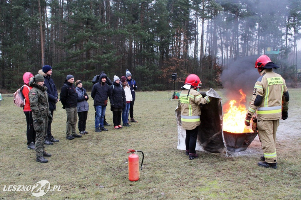 Żołnierze szkolili cywilów na strzelnicy w Wyciążkowie