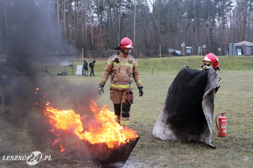 Żołnierze szkolili cywilów na strzelnicy w Wyciążkowie