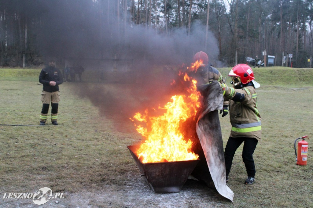 Żołnierze szkolili cywilów na strzelnicy w Wyciążkowie