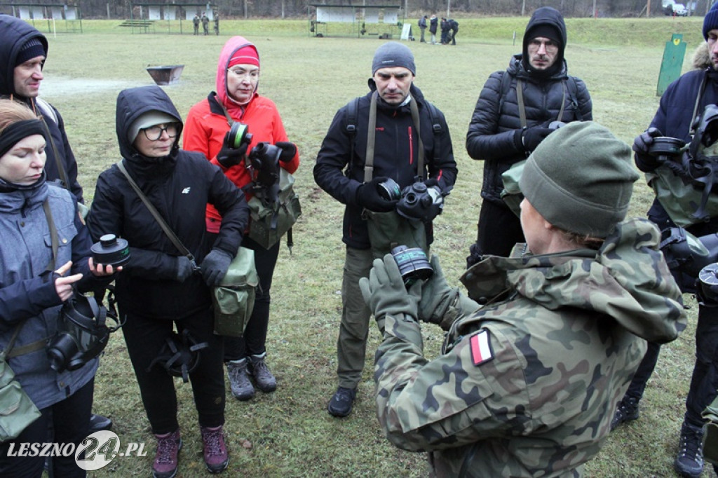 Żołnierze szkolili cywilów na strzelnicy w Wyciążkowie