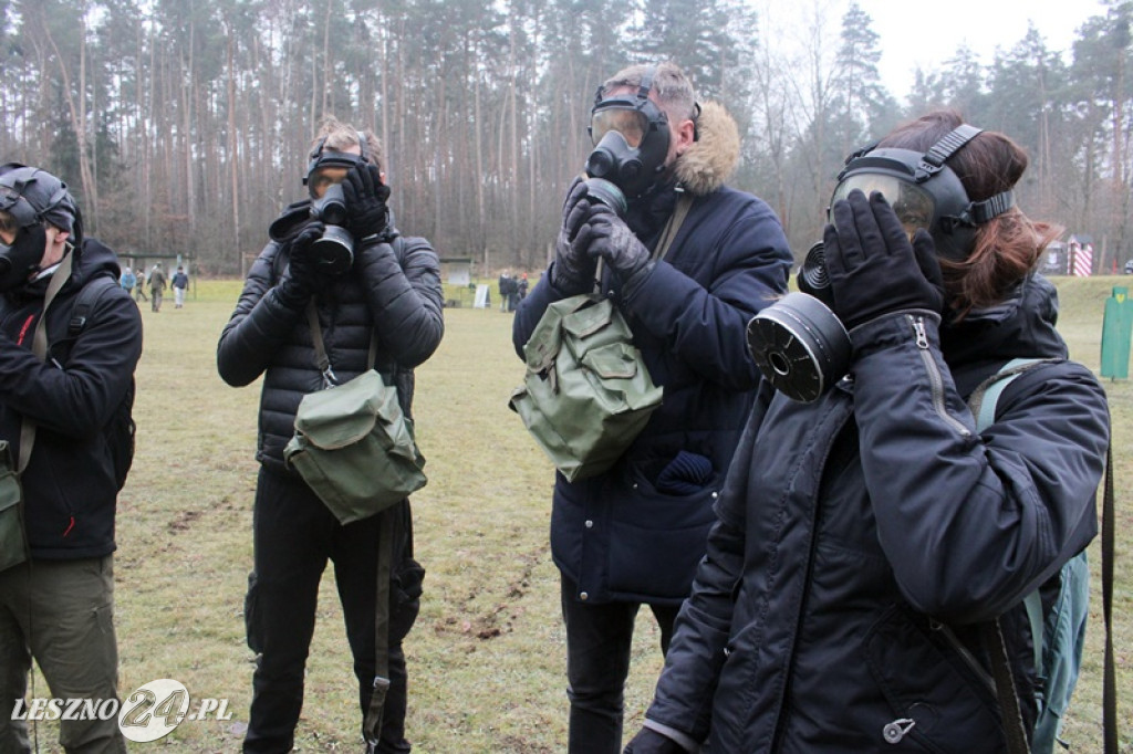 Żołnierze szkolili cywilów na strzelnicy w Wyciążkowie