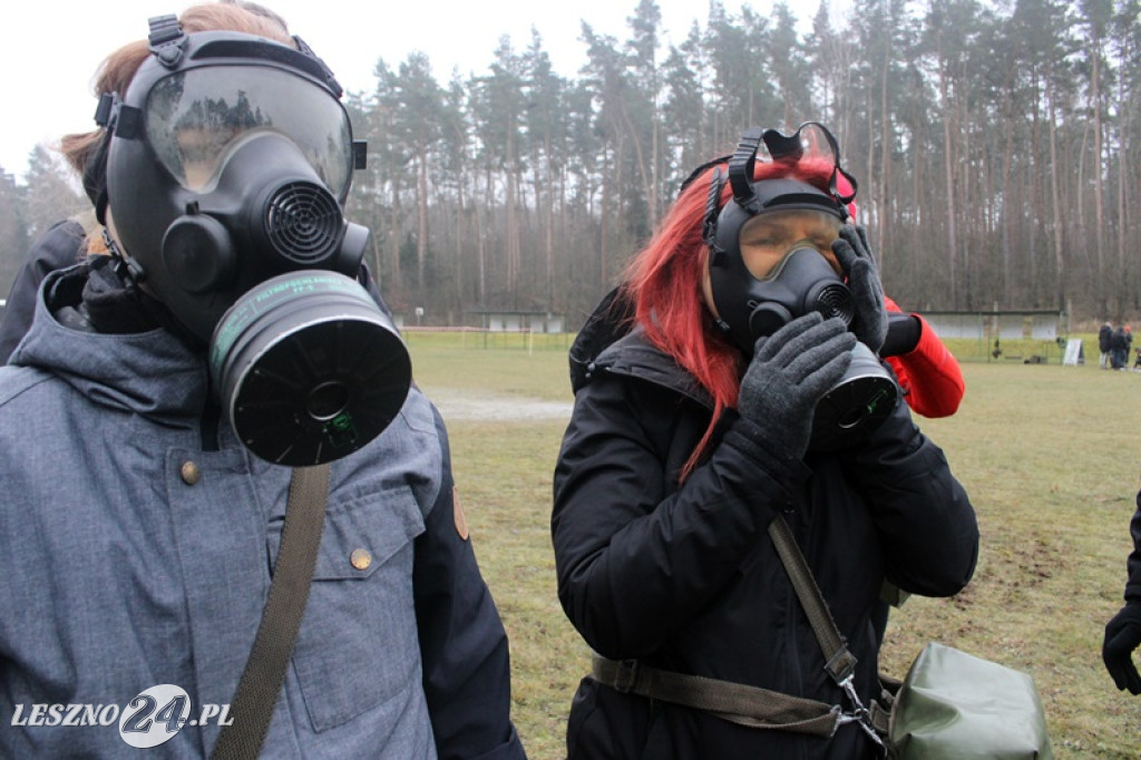 Żołnierze szkolili cywilów na strzelnicy w Wyciążkowie