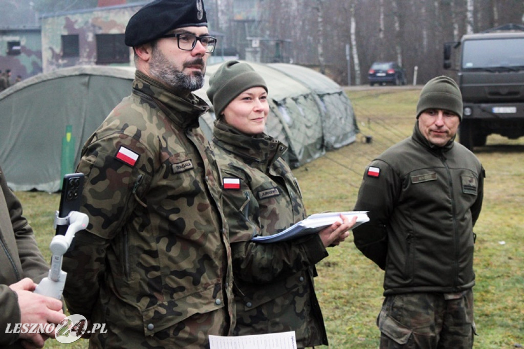 Żołnierze szkolili cywilów na strzelnicy w Wyciążkowie