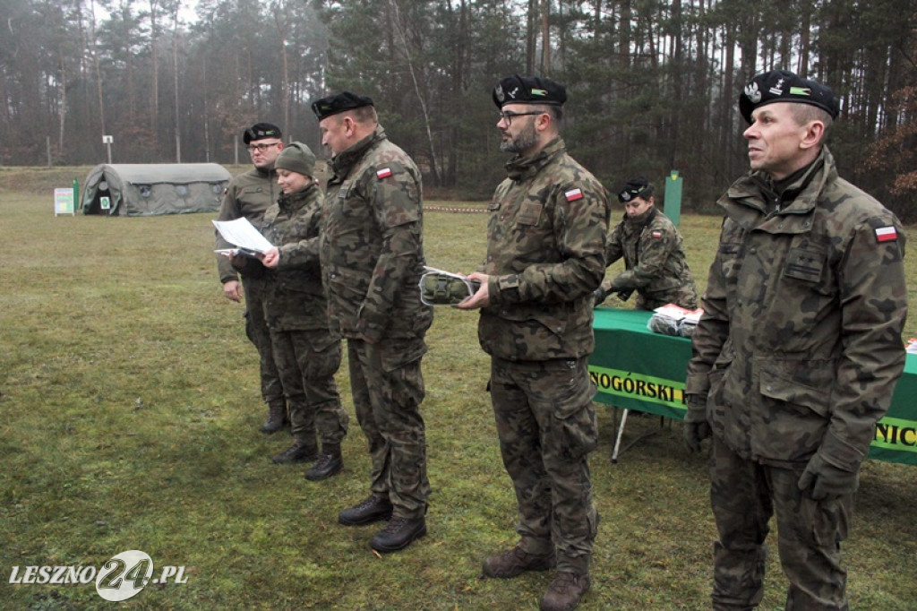 Żołnierze szkolili cywilów na strzelnicy w Wyciążkowie