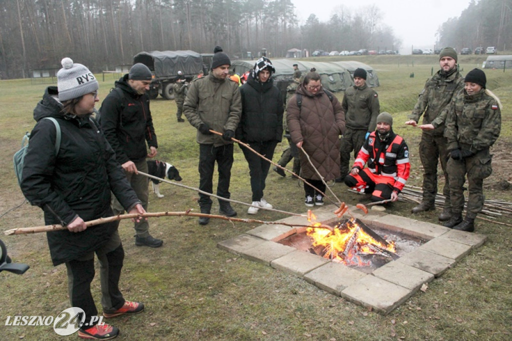 Żołnierze szkolili cywilów na strzelnicy w Wyciążkowie