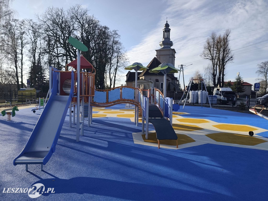Nowy plac zabaw w Wilkowicach