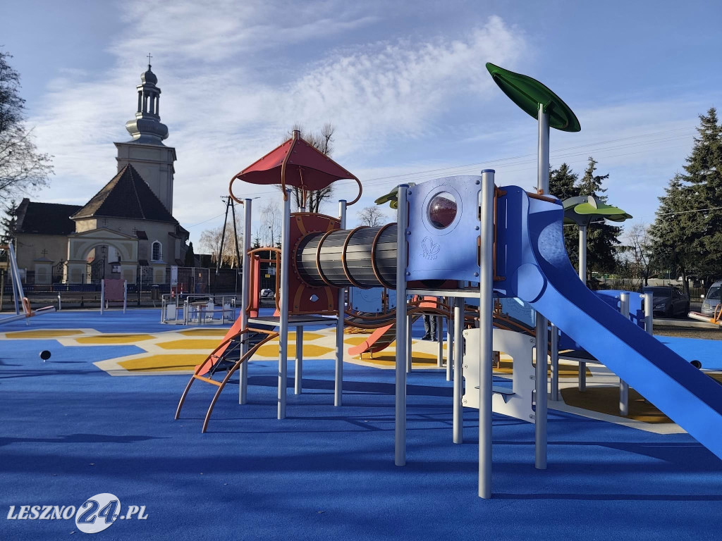 Nowy plac zabaw w Wilkowicach