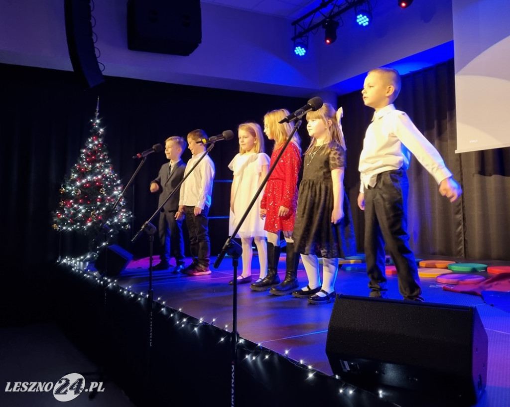 Koncert uczniów Szkoły Podstawowej nr 12 w Lesznie