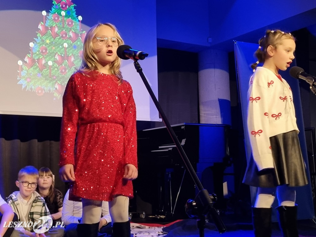 Koncert uczniów Szkoły Podstawowej nr 12 w Lesznie